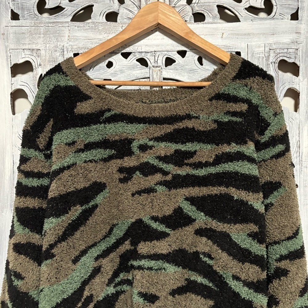 Barefoot Dreams Seaside Crew Neck Pullover Dark Green/Black Camo Sweater size 3X - Picture 5 of 8